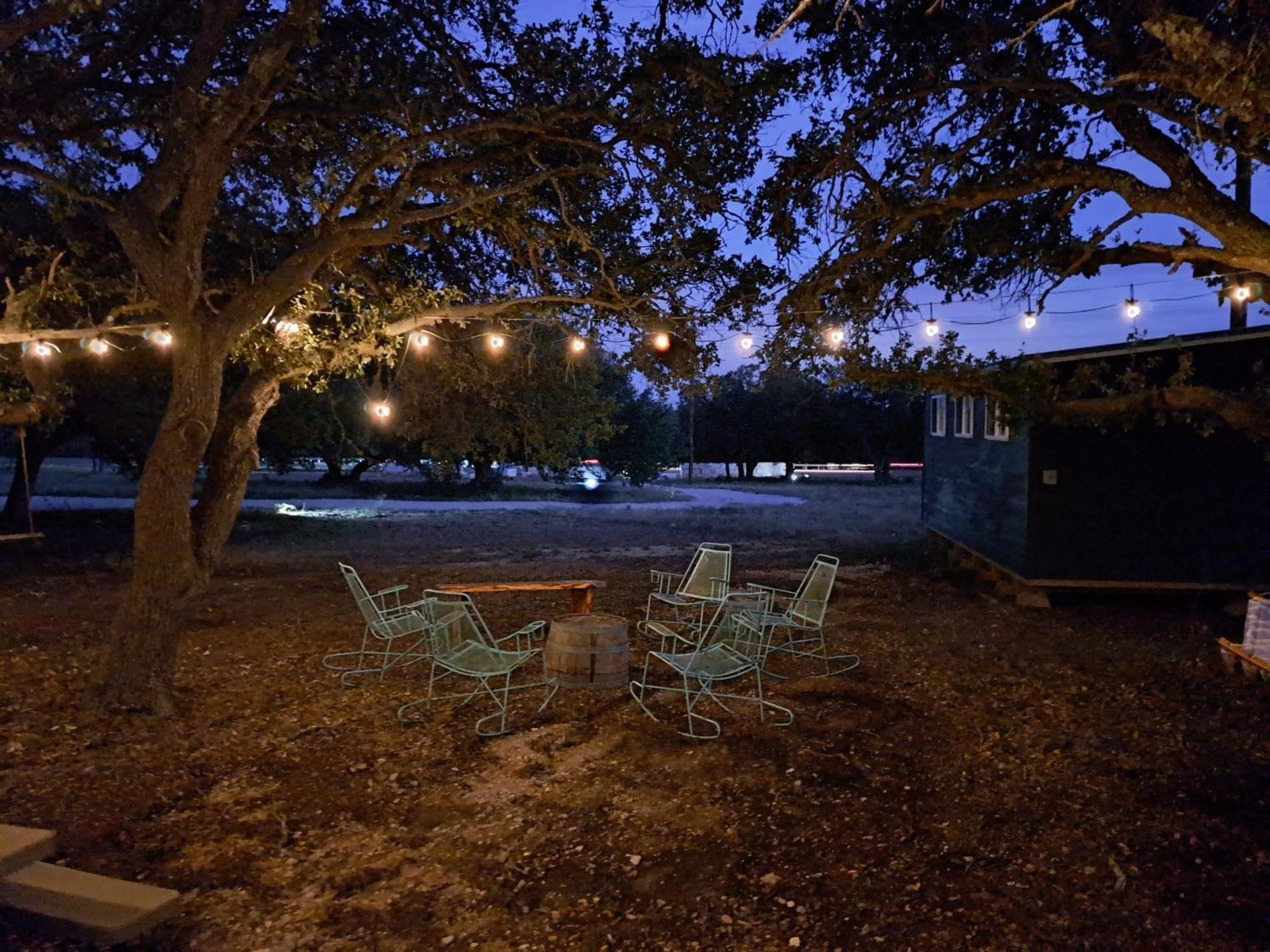 Villa The Container Retreat @ 290 Wine Trail #1 Escape To Hye, Tx Esterno foto